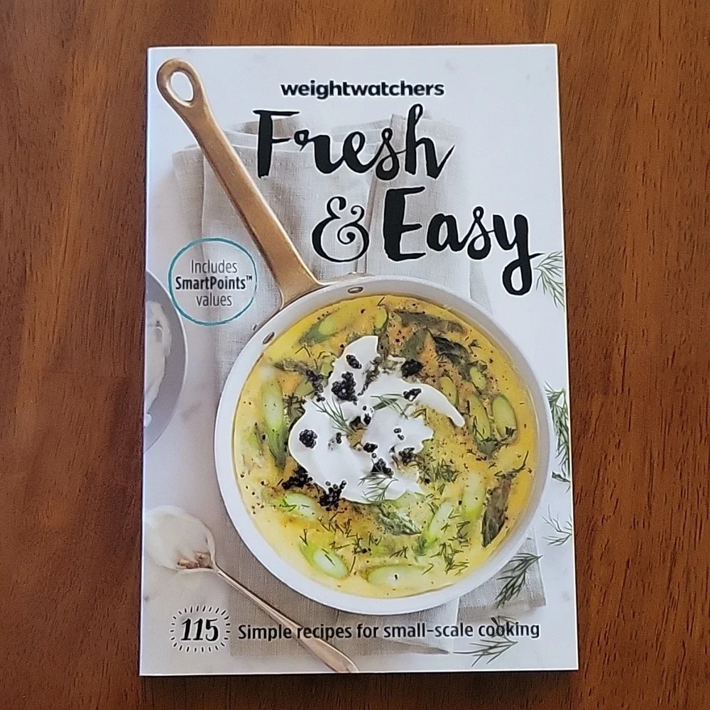 ● NWOT: Weight Watchers Fresh & Easy Cookbook